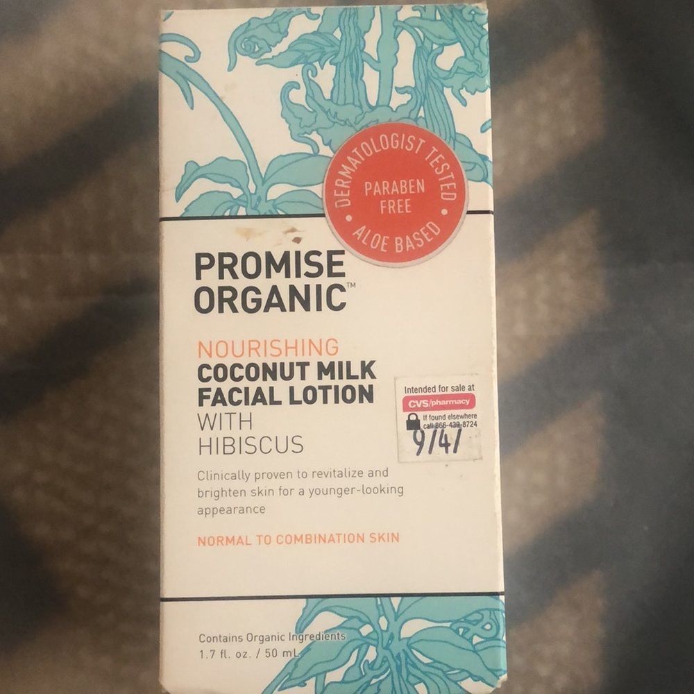 Promise Organic Nourishing Coconut Facial Lotion With Hibiscus Moisturizer.